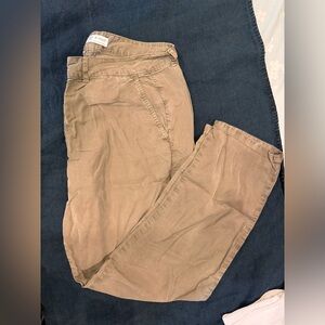 Zara chino